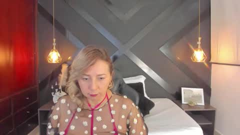 Snapshot of andre_soto_ chatting on November 2025 02:20:01 AM A N D R E online show from November 2025 02:20:01 AM