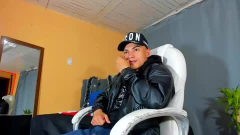 Snapshot of andre_stone22 chatting on December 2024 03:50:02 AM andre_stone22 online show from December 2024 03:50:02 AM
