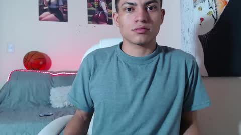 Snapshot of andre_stone22 chatting on January 2025 11:55:01 PM andre_stone22 online show from January 2025 11:55:01 PM