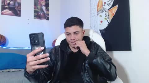 Snapshot of andre_stone22 chatting on January 2025 01:50:01 AM andre_stone22 online show from January 2025 01:50:01 AM
