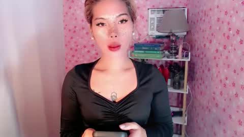 Snapshot of andrea06121998 chatting on November 2025 10:37:01 AM andrea06121998 online show from November 2025 10:37:01 AM