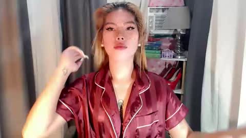 andrea06121998 online show from March 2026 11:56:02 AM