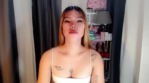 andrea06121998 online show from April 2026 01:41:02 PM