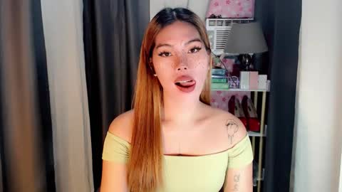 andrea06121998 online show from April 2026 05:30:01 PM