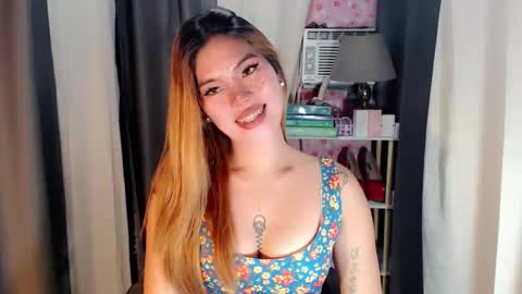 andrea06121998 online show from April 2026 04:02:02 PM