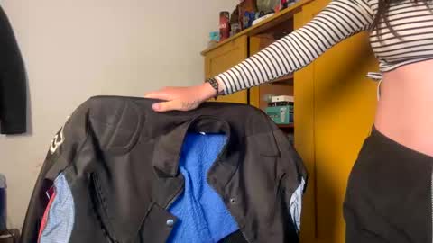 Andrea online show from December 2024 07:20:01 AM