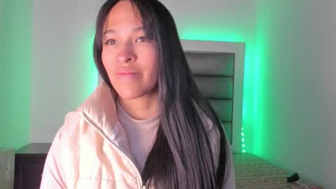 andrea_brunette_ online show from October 2025 01:11:01 PM