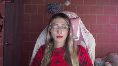 Andrea  online show from October 2025 06:41:02 PM