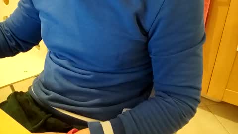 Snapshot of andrea_feetlover chatting on November 2025 08:11:01 PM andrea_feetlover online show from November 2025 08:11:01 PM