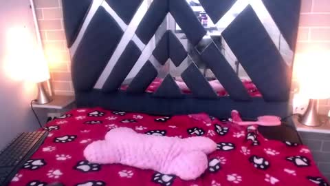 Snapshot of andrea_gill_ chatting on January 2025 08:28:01 PM Andres Gil online show from January 2025 08:28:01 PM