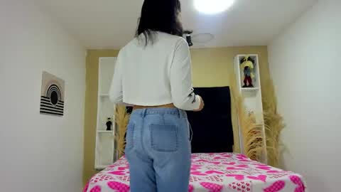 Snapshot of andrea_gill_ chatting on September 2025 11:48:01 AM Andres Gil online show from September 2025 11:48:01 AM