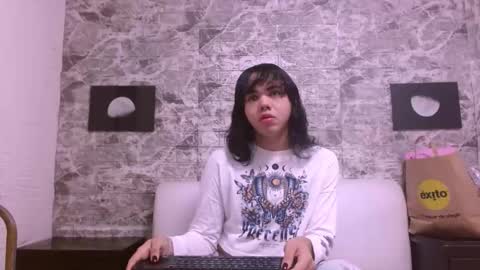 Snapshot of andrea_gill_ chatting on October 2025 11:07:01 AM Andres Gil online show from October 2025 11:07:01 AM