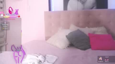 Andrea Ramos online show from October 2025 07:10:02 PM