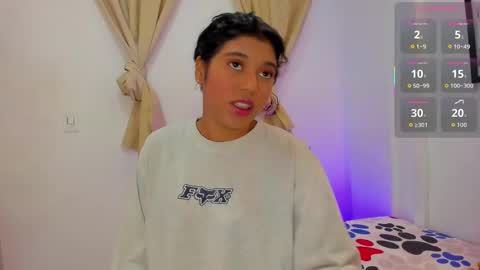 Andrea online show from October 2025 06:42:01 PM