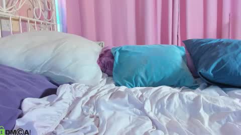 Andrea hereGMT7Mon Tue Wen ThFri Sat Su 0300am-0900am. online show from February 2026 06:22:01 AM