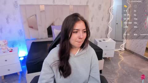 Snapshot of andrea_tay1 chatting on June 2026 11:37:02 AM andrea_tay1 online show from June 2026 11:37:02 AM