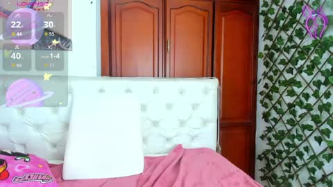 Naomi Andrea Daviss online show from April 2026 01:35:02 PM