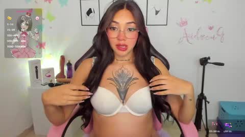 Andrea online show from May 2026 05:49:01 AM