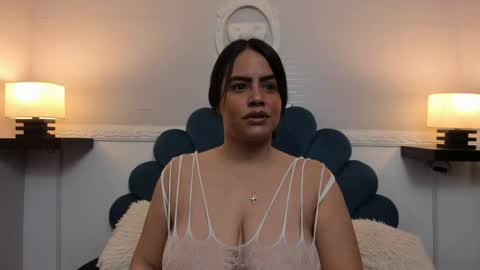 andreahgil online show from May 2026 12:43:01 PM