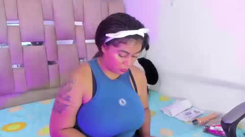 A n d r  e a S w e e t  online show from September 2025 08:01:01 PM