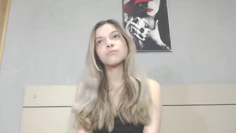 Snapshot of andreau_19 chatting on February 2025 01:33:01 PM andreau 19 online show from February 2025 01:33:01 PM