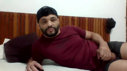 Snapshot of andreloko123 chatting on December 2024 07:22:01 PM andreloko123 online show from December 2024 07:22:01 PM