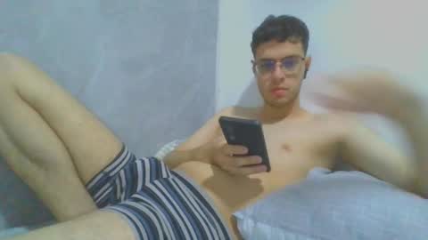 andres129494 online show from November 2025 02:36:02 AM