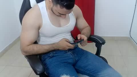Snapshot of andres180950734 chatting on September 2025 10:54:01 PM andres180950734 online show from September 2025 10:54:01 PM