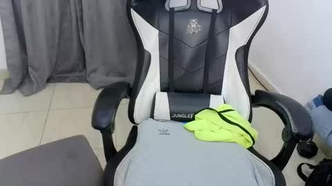 andres180950734 online show from January 2026 11:26:01 AM