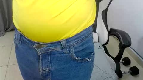 andres180950734 online show from February 2026 11:15:01 AM