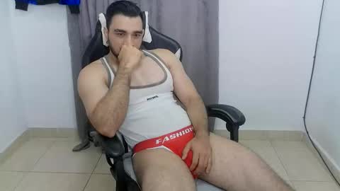 andres180950734 online show from May 2026 12:32:01 PM