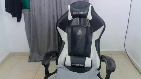 andres180950734 online show from June 2026 01:27:01 PM