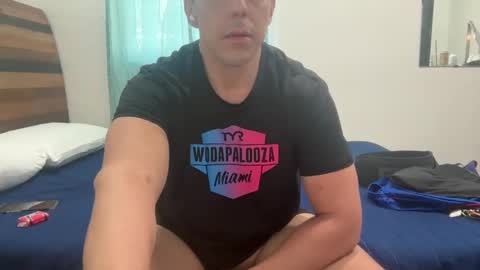 Snapshot of andres22uio chatting on October 2025 06:58:01 PM andres22uio online show from October 2025 06:58:01 PM