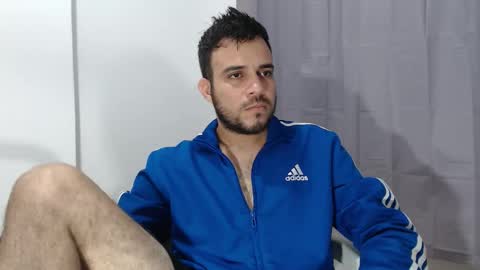 Snapshot of andres_blanco_ chatting on October 2025 06:14:02 AM i am Andres online show from October 2025 06:14:02 AM