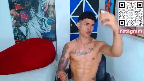 andres_santos777 online show from February 2025 06:16:01 PM