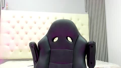 Snapshot of andres_stud chatting on March 2026 06:06:02 AM andres_stud online show from March 2026 06:06:02 AM