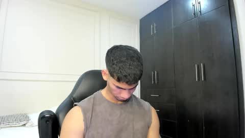 andres_stud online show from May 2026 04:51:01 AM