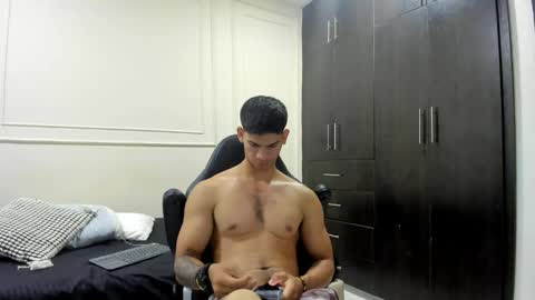 andres_stud online show from May 2026 03:34:01 AM