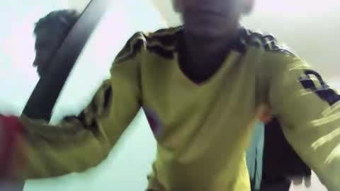 andrescaraballo18 online show from October 2025 12:36:02 AM