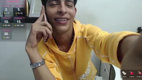 andrescoll25 online show from March 2026 05:22:02 AM