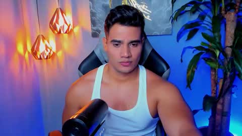 Andres online show from November 2025 10:09:02 PM
