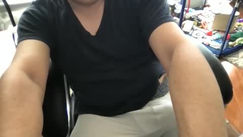 andrestoyo online show from May 2026 06:27:02 PM