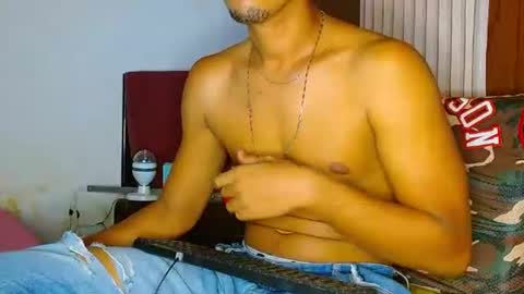 andreswj bigcock20 online show from October 2025 10:07:02 PM