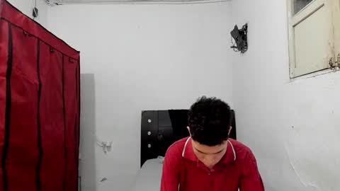 andrew_2811 online show from February 2026 06:31:02 AM