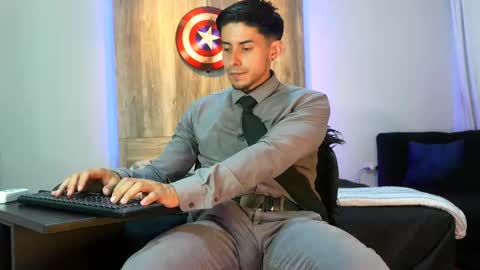 Andrew online show from March 2025 03:17:01 AM