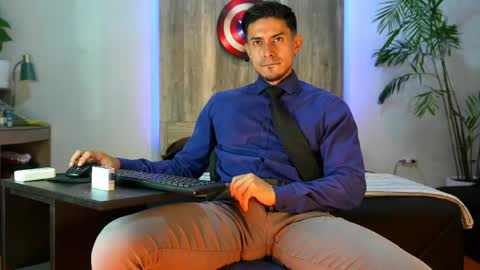 Andrew online show from June 2026 08:30:01 AM