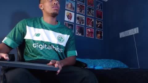 Andrew online show from January 2025 10:24:01 PM