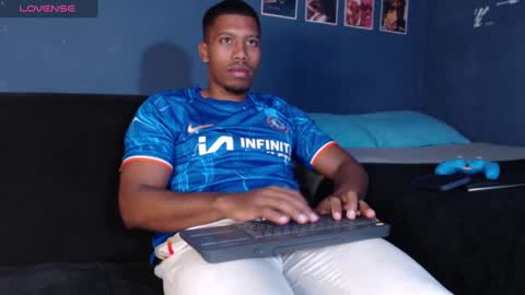 Andrew online show from February 2025 02:38:01 AM