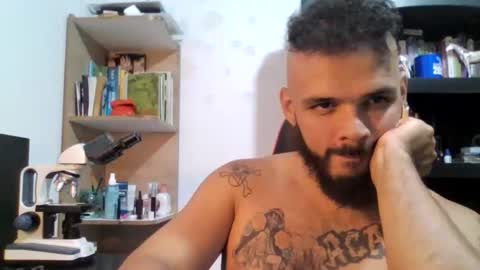 Snapshot of andrew_jaay chatting on October 2025 01:28:01 AM andrew_jaay online show from October 2025 01:28:01 AM