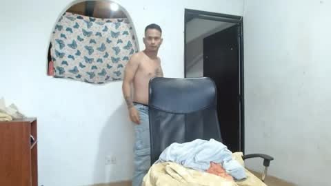 andrew online show from April 2026 07:52:01 PM